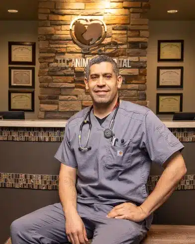 Dr. Alfredo Lara, DVM